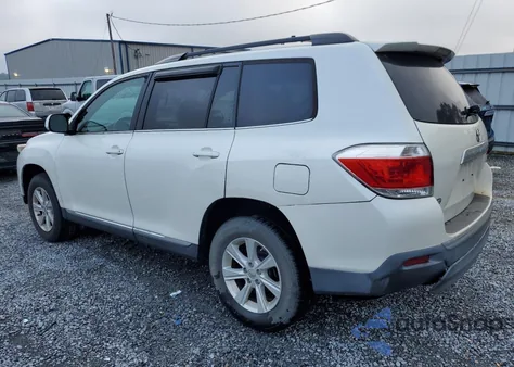2011 Toyota Highlander Base из США, поврежденный, VIN 5TDBK3EH8BS063754